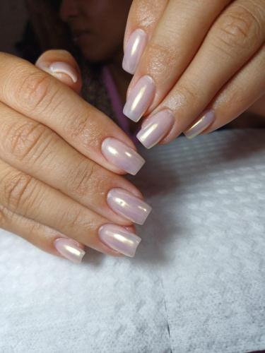 Baño acrílico con efecto espejo - johannails.cl Salón de uñas Peñaflor