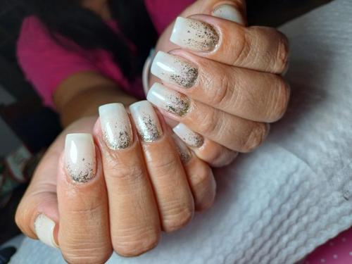 Kapping en baño de acrílico uña natural Peñaflor - Johannails.cl Johanna Reyes Belleza integral Peñaflor
