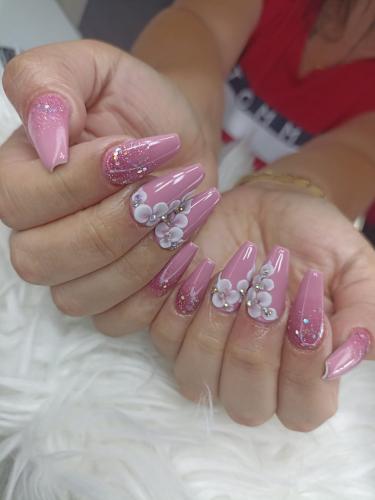 Acrílicas y esmaltado con diseño 3d - johannails.cl - uñas 3d Peñaflor