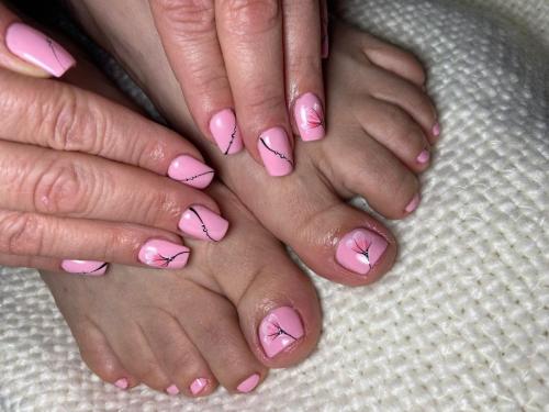 Esmaltado Permanente manos y pies Peñaflor - johannails.cl - manos y pies Peñaflor